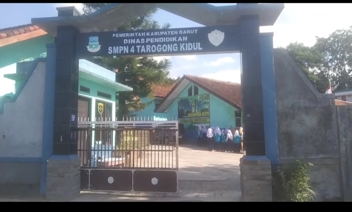 smpn 4 taRKID