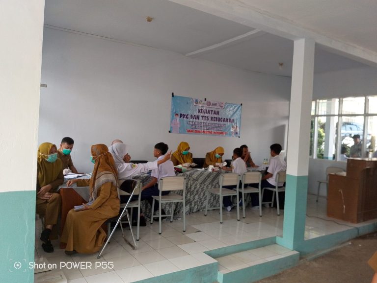 kesehatan smp cisurupan