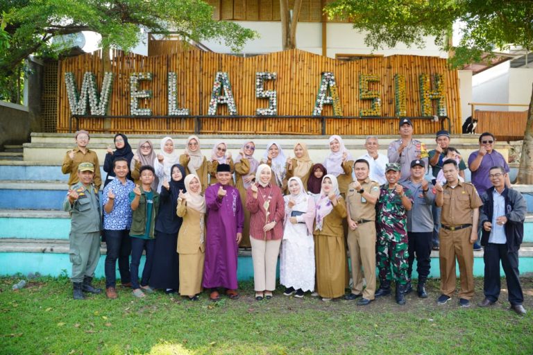 pengelola sampah welas asih