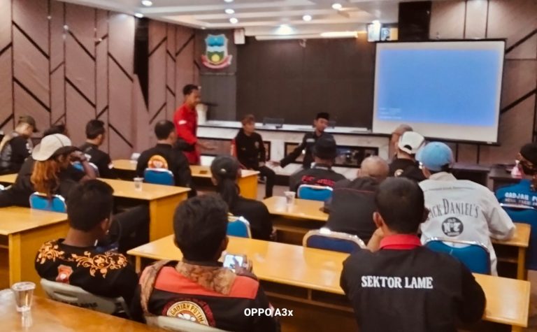 gajah putih dan pupr